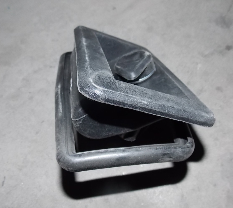 D 183 lock (one open three) 6118H-2
