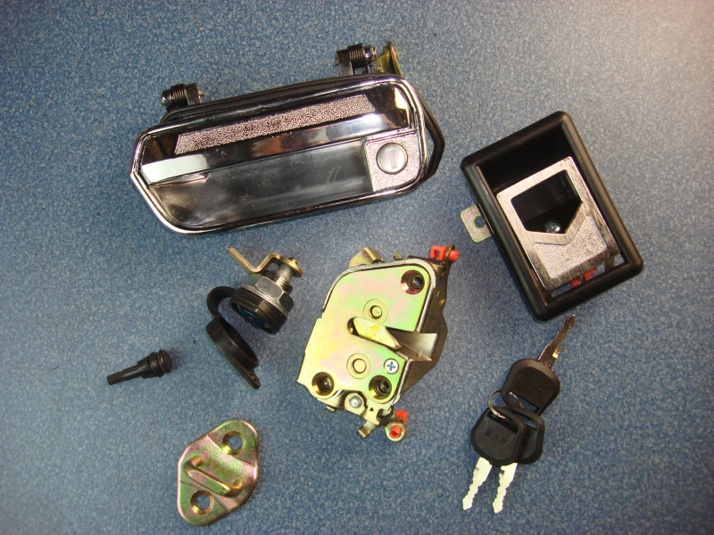 D 2 interlock 164; 108 (left lock