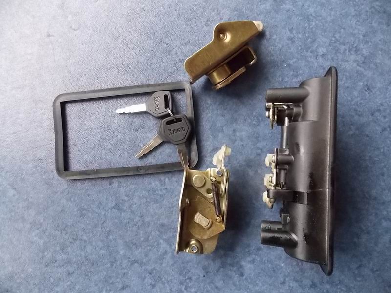 D Hat door lock 6115HW