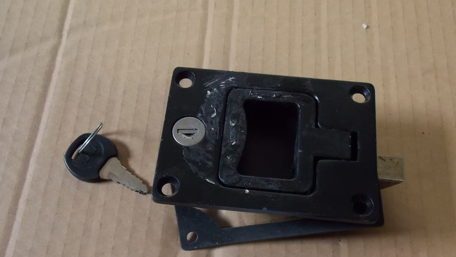 Black cabin door lock outer wire