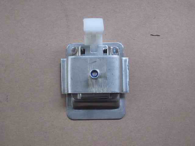 Small hand holder for glove box-1