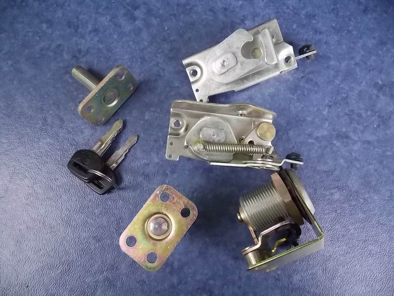 Rear door lock, deleted, same as 5940-00458-1
