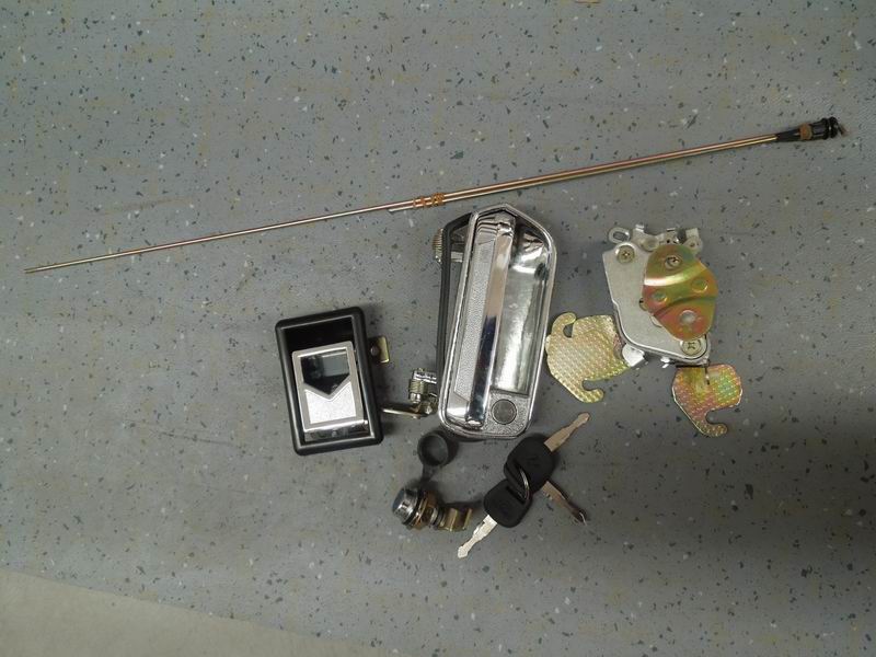 2 Interlock 164; 108 (right lock) symmetric with 5940-00124