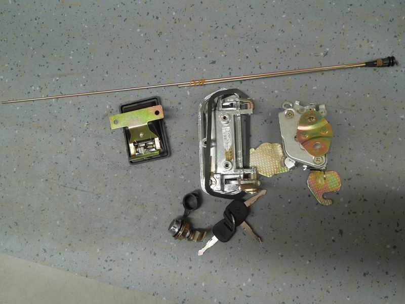 2 Interlock 164; 108 (right lock) symmetric with 5940-00124-2