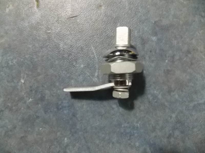 Button lock for rear top (only change the lock tongue size compared to 5940-00512)