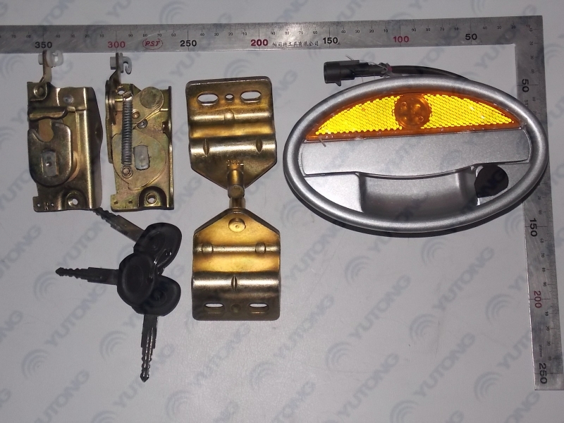 Two-point lock with lamp; spray paint-2