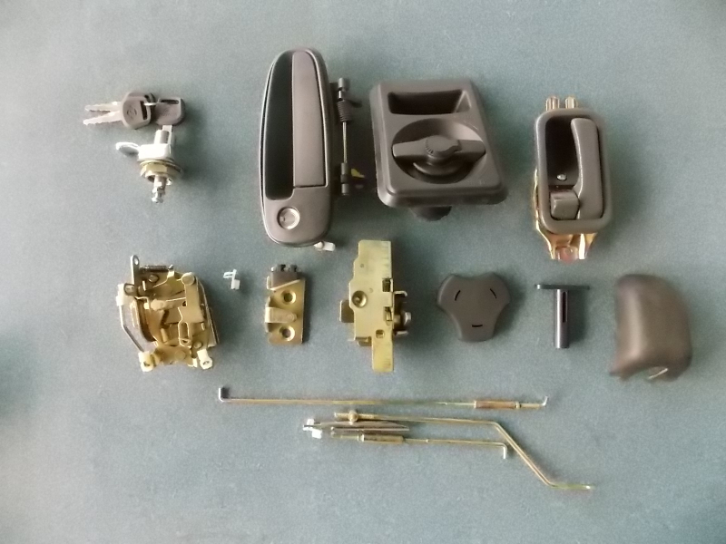 ZK6608 vehicle lock (1 open 4, exterior swing door, with rear cabin)