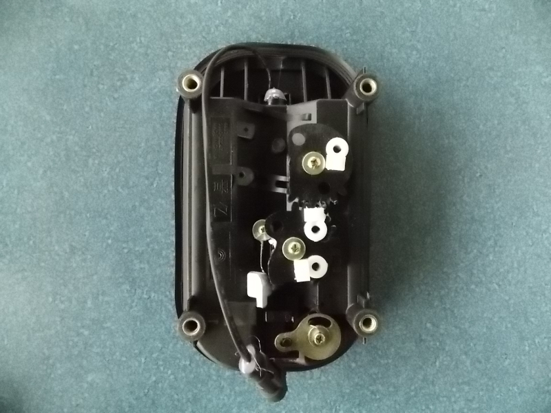 Car lock assembly (1 open 21, flip up + middle door)-1