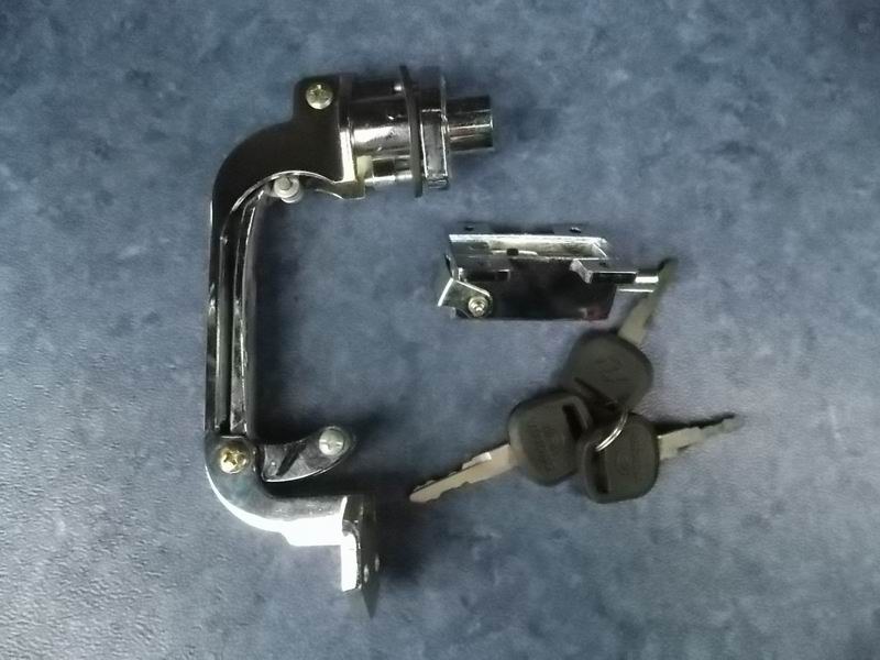 Passenger door lock (folding door)-1
