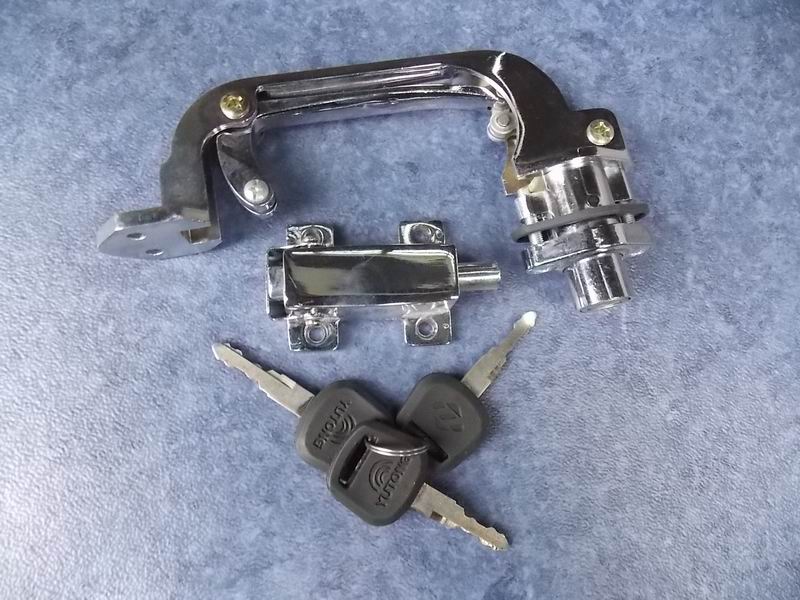 Passenger door lock (folding door)-2