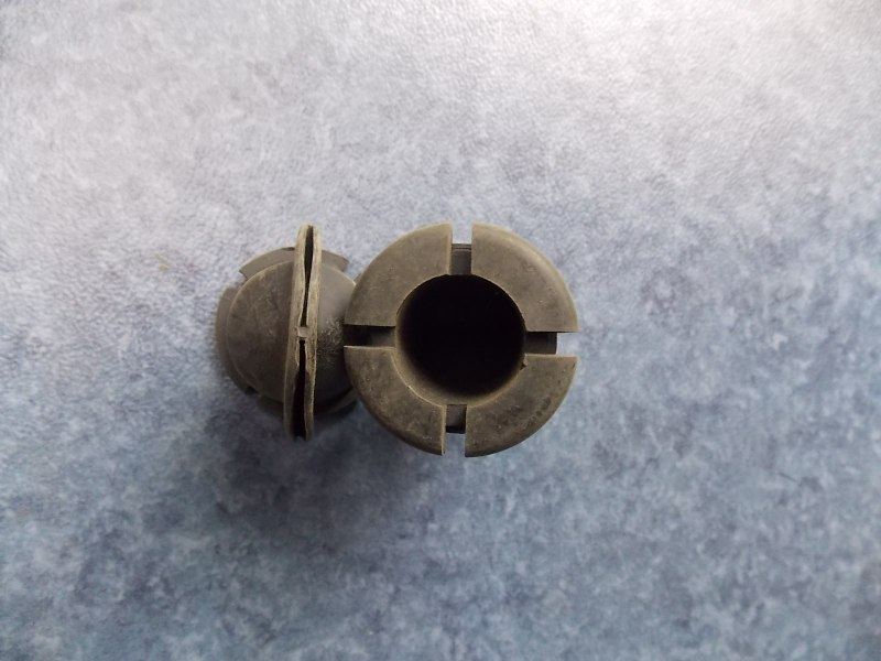 Drainage dustproof valve for cabin bottom plate-2