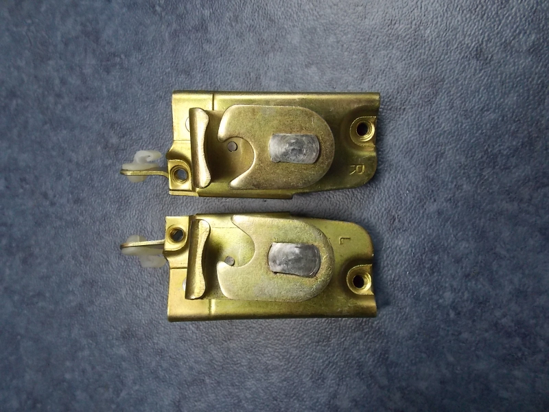 Hammer door lock body 181; deleted same as 5940-02225-2