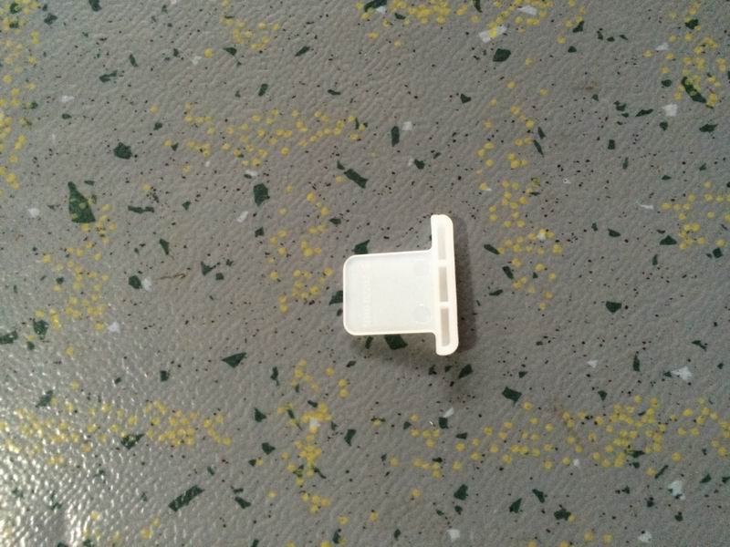 Правый штекер (используйте с 9102-C3201 )-1