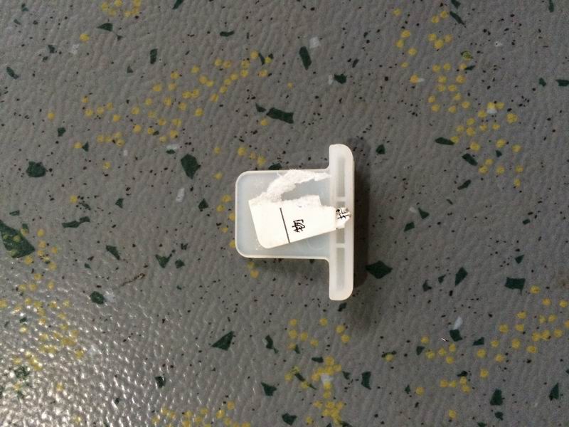 Left plug (used with 9102-C3201)-1