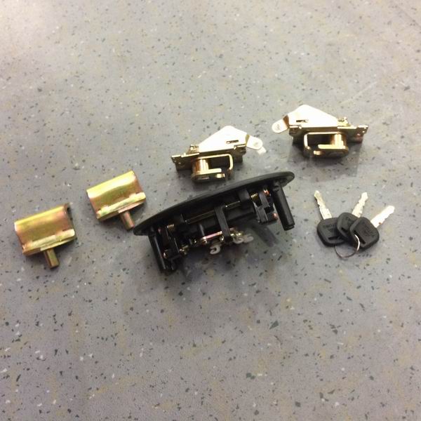 184-1侧舱门锁(黑色)-1