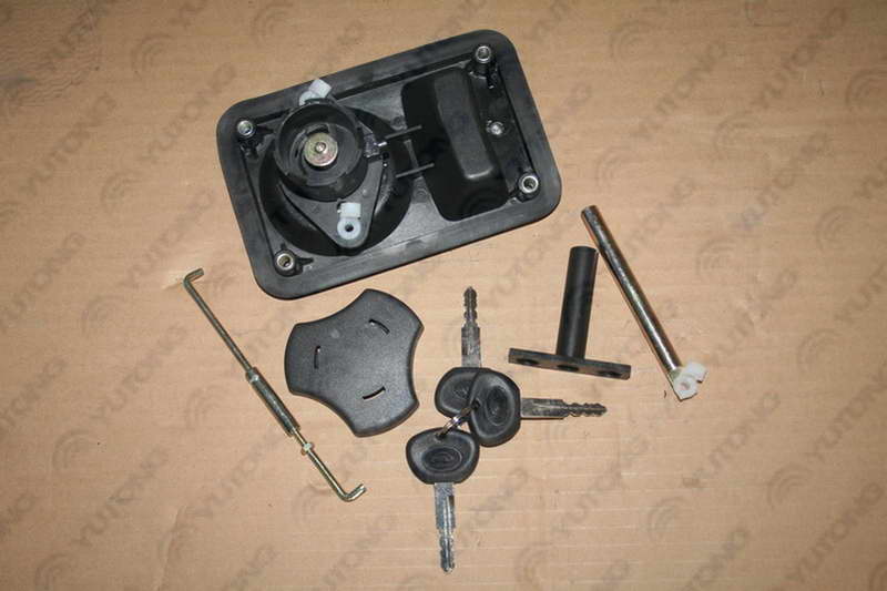 Замок пассажирской двери; удалил так же, как 6105-00040