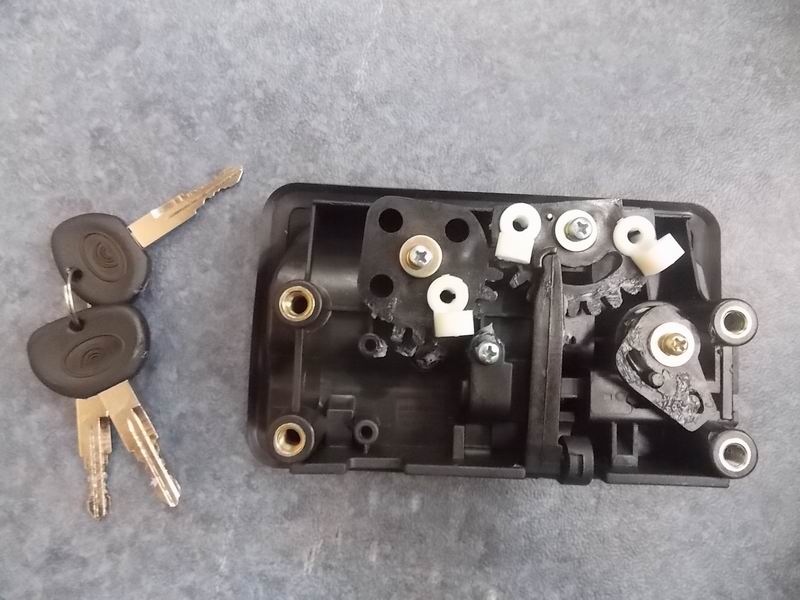 ZK6100EQA car lock assembly (battery car)-1