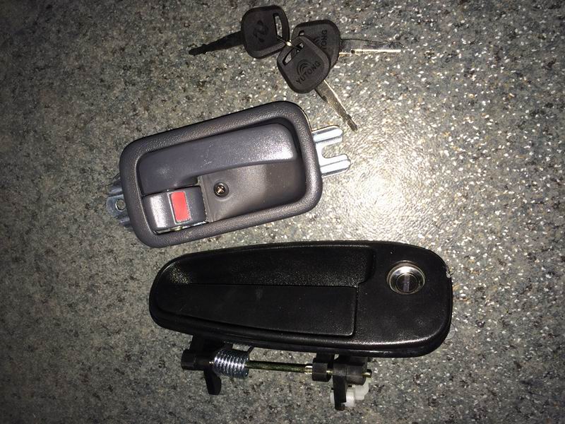Driver door lock 107C right; delete the same as 5940-02097