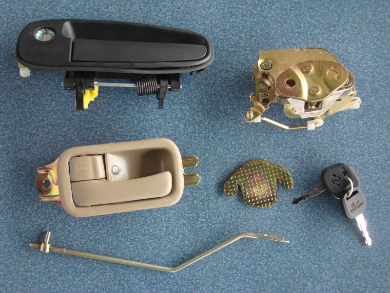 Driver door lock (left 107C); beige-1