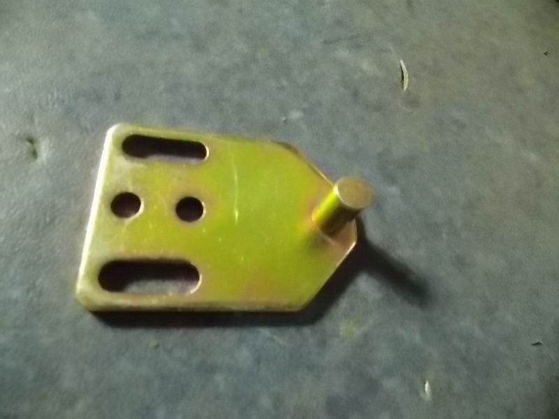 Universal locking on the side door (two-way adjustable)