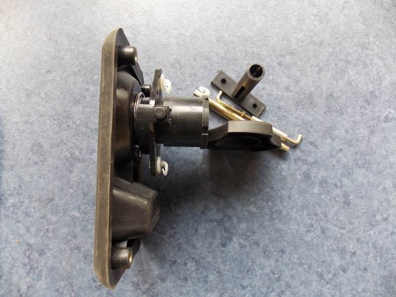 B228 car lock (up, rear door, leaf spring, 2*250L fuel tank)-2