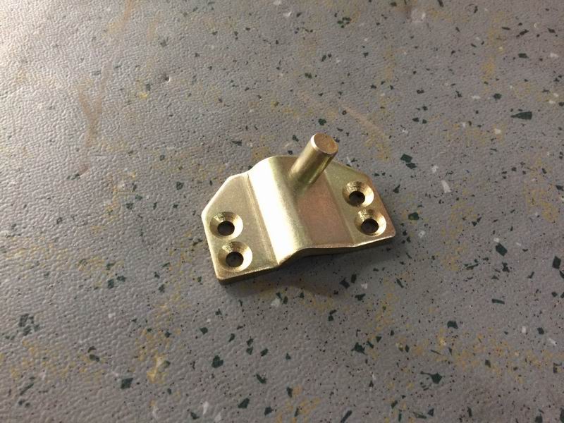 B169 car lock (engine cabin door lock touches 20mm high)