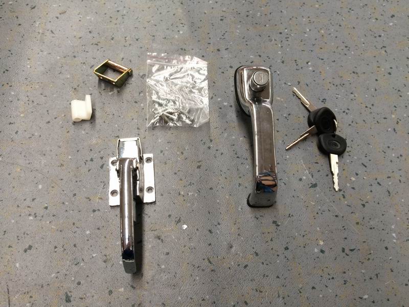 125 folding door lock
