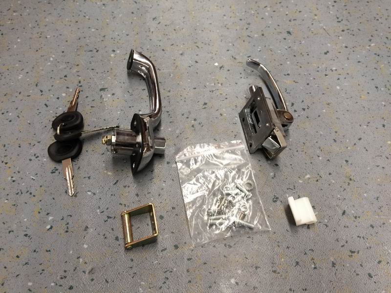 125 folding door lock-2