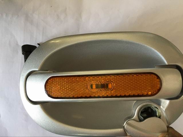 194 Large box lock with light with pull wire