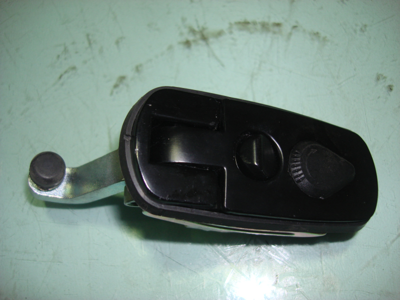 Simple lock; delete the same as 5940-02438-1