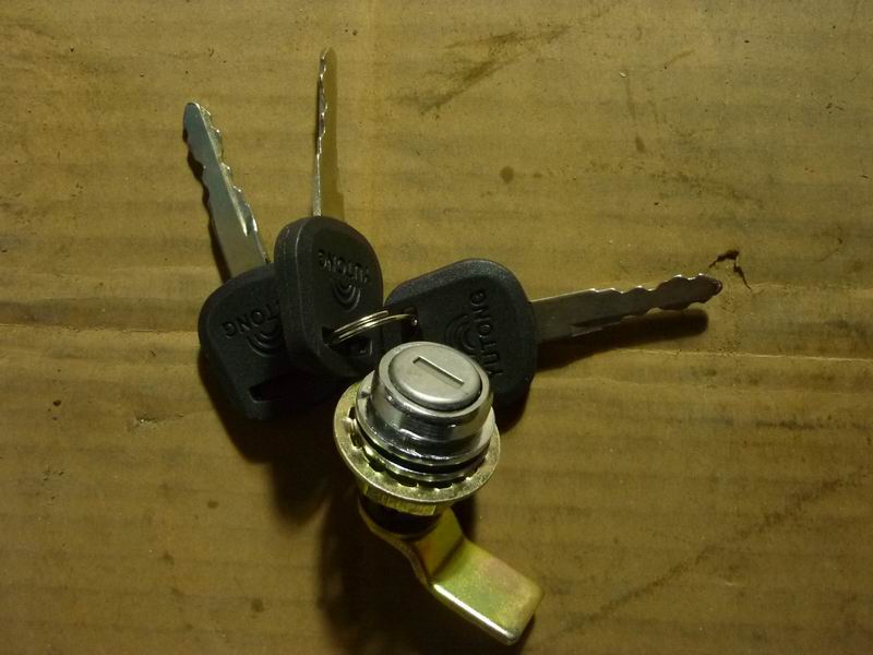 Fuel tank lock 163B (no dust cover)