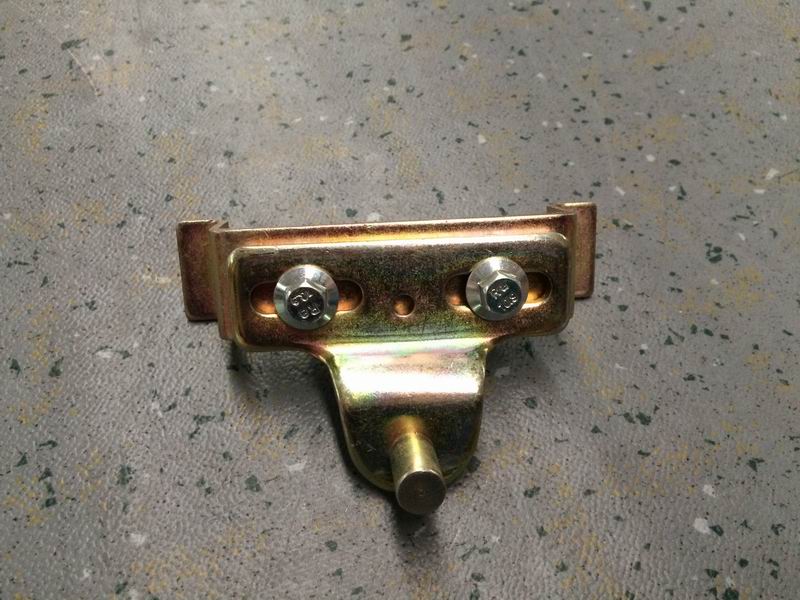 Two-way adjustable locking (assembly, 68, for clear columns)