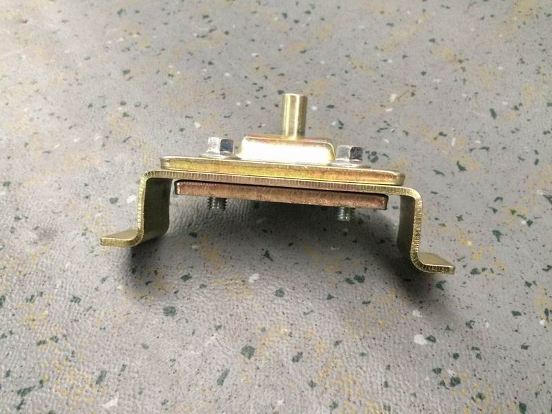 Two-way adjustable locking (assembly, 68, for clear columns)-1
