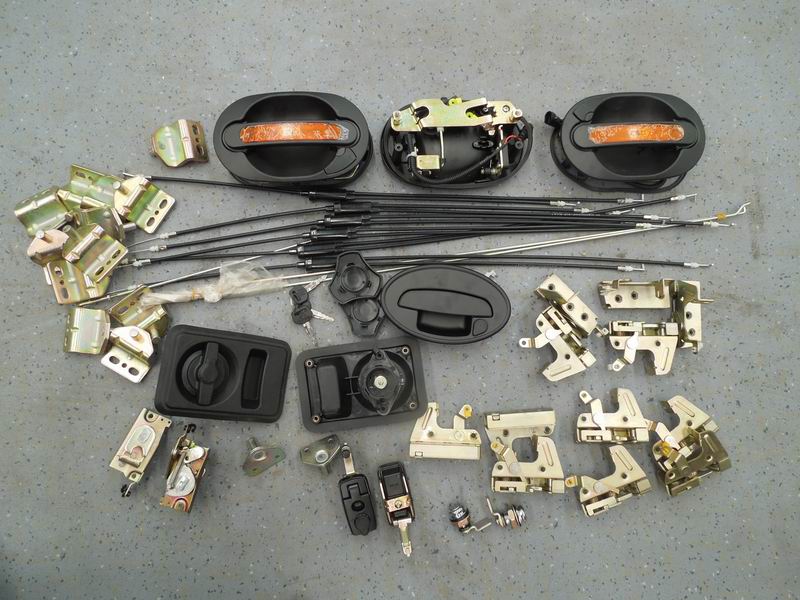 6938 car lock (upward 3 times 2 oil 2 10 rear box lock, black)