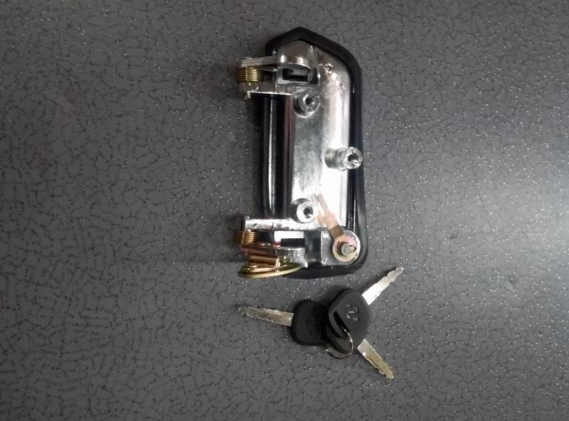 108 внешняя ручка замка левой водительской двери