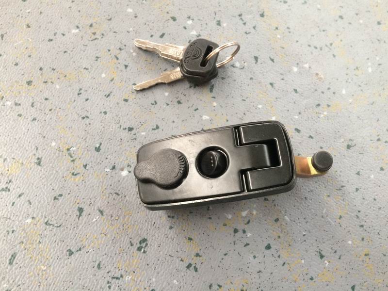 Long strip lock; 39*82-2