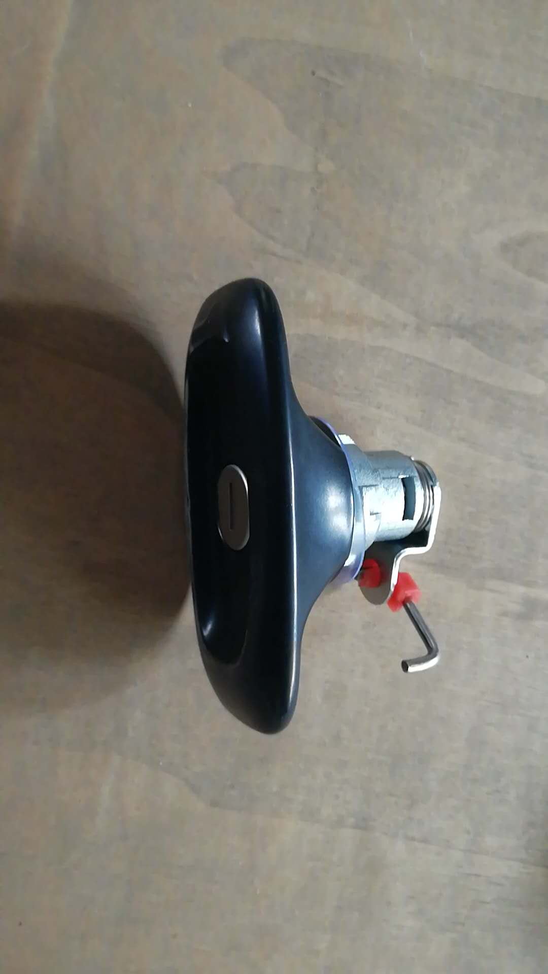 Rear door lock handle-1