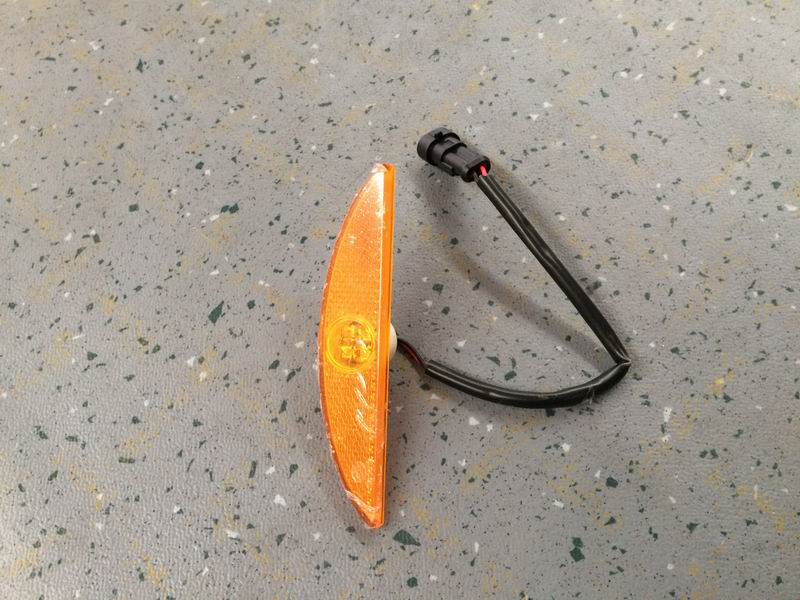 Side sign light; luggage compartment locked-1