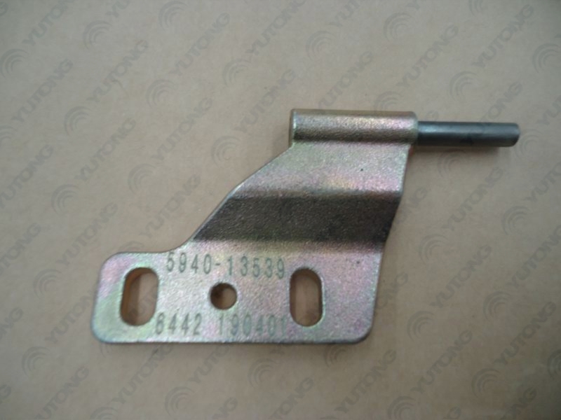 Rotary shaft side hatch hinge (Z-shaped, right front)