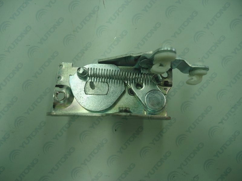 Locking machine, move L upward-2