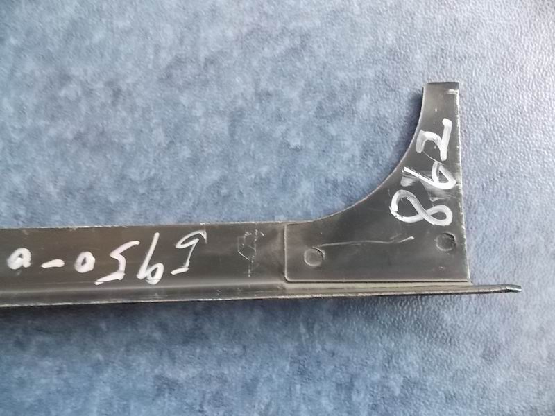 L-shaped single-sided vertical stop, left-1