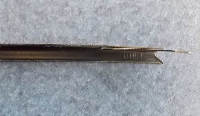 L-shaped single-sided vertical stop, left-2