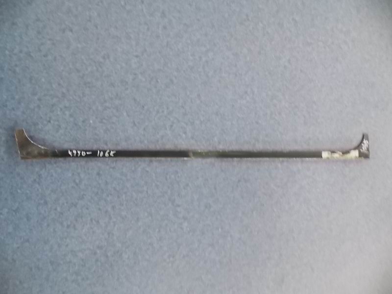 L-shaped single-sided vertical stop, right end-1