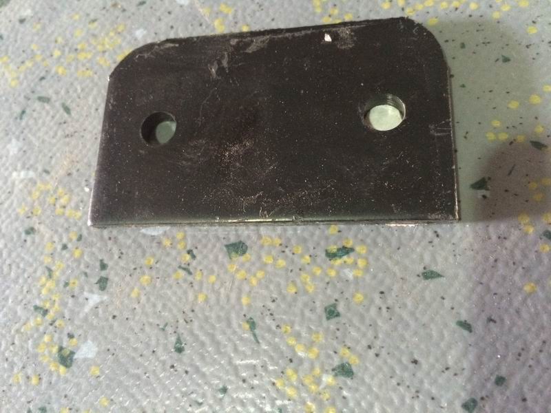 Seat pads under the hatch door air support