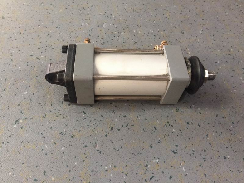 Step cylinder ∮63*75-2