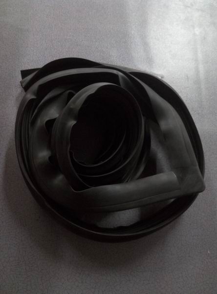 Уплотнительная лента рамки пассажирской двери, передняя дверь, 6127