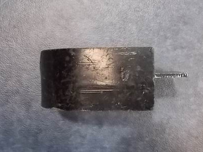 Passenger door balance rod protection (welded)