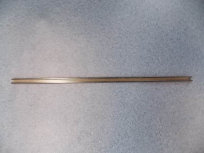 Верхний профиль коробки передней пассажирской двери-1