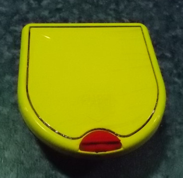 Front passenger door external rotary switch (yellow) (connector facing down)-1