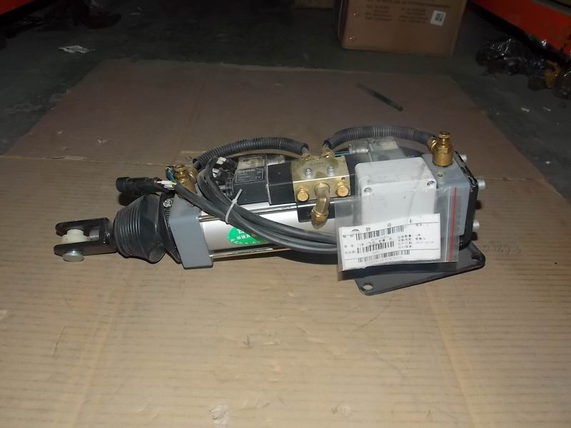 Pneumatic folding door pump, 24V, 350+180, delayed anti-clip-1